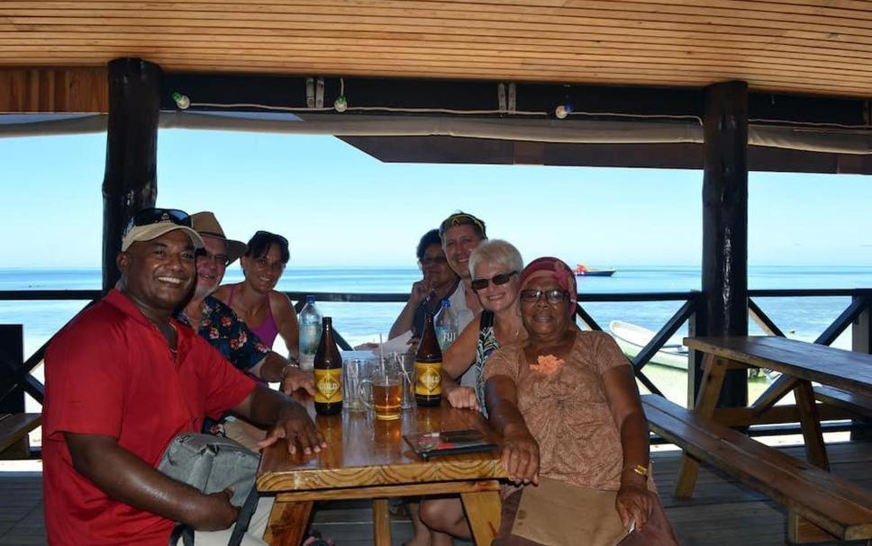 Ratu Kini Dive & Stay Mana Island Exterior photo