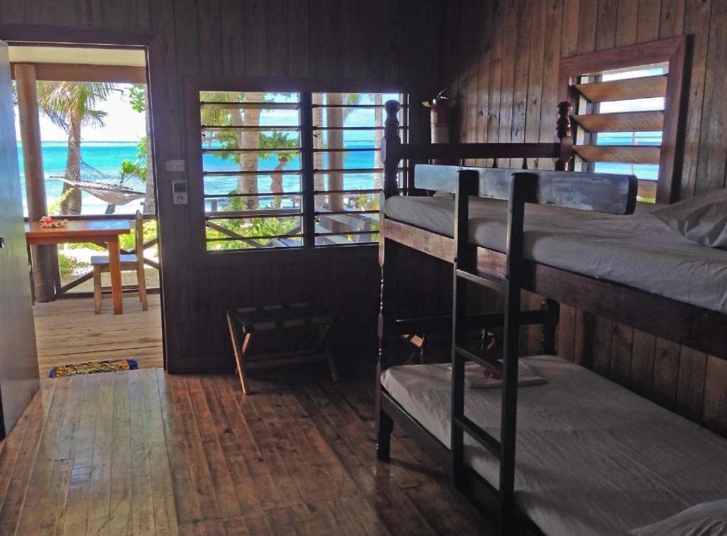 Ratu Kini Dive & Stay Mana Island Exterior photo
