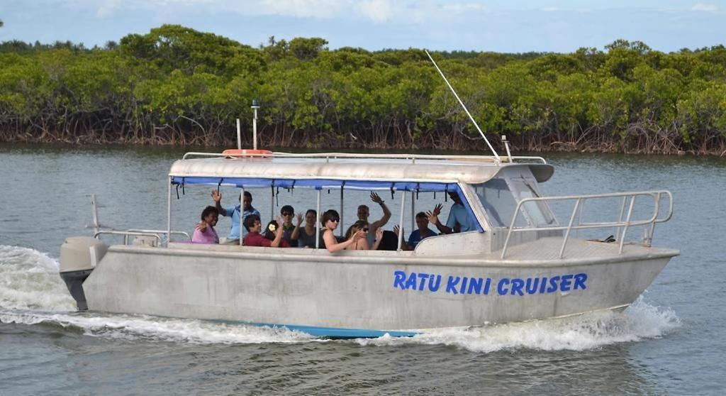 Ratu Kini Dive & Stay Mana Island Exterior photo